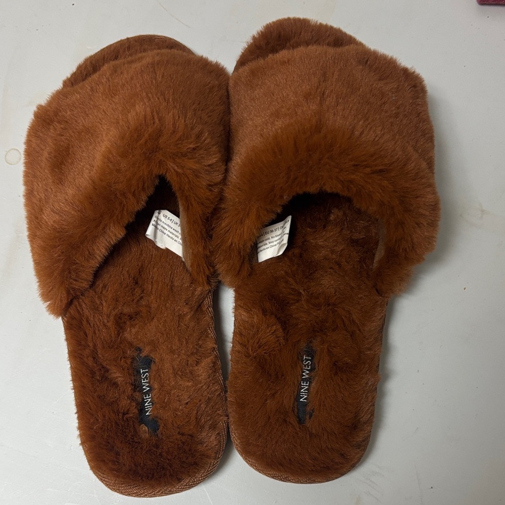 Nine West Women's Plush Tan Slippers